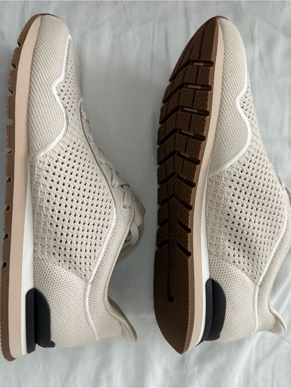 Women’s Lightweight Knit Sneakers in Cream